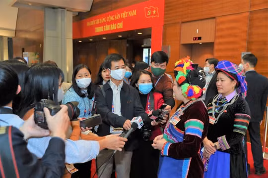  Lá phiếu trách nhiệm để lựa chọn những người đủ đức, đủ tài