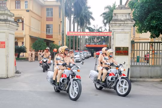 Hà Tĩnh: Ra quân cao điểm bảo đảm ATGT dịp lễ 30/4, 1/5 và cuộc bầu cử