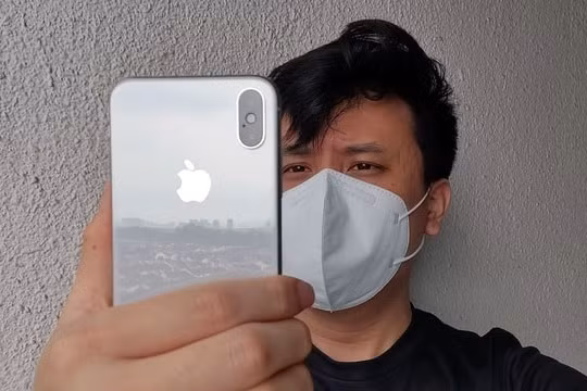 iPhone đã có thể mở khóa khi đeo khẩu trang, nhưng phải đi kèm theo Apple Watch