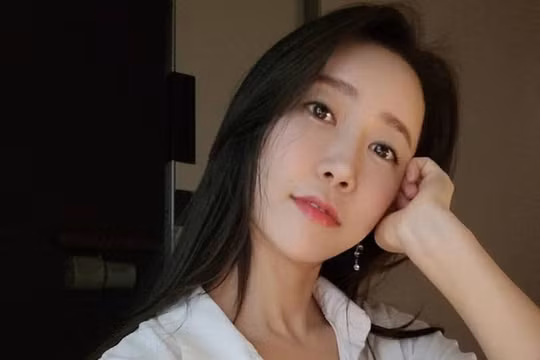 Nữ blogger xinh đẹp Hàn Quốc tự tử