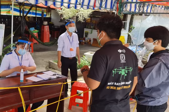 Cà Mau yêu cầu người đến/về tỉnh phải có giấy xét nghiệm âm tính với SARS-CoV-2