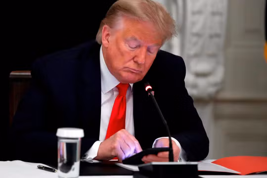 YouTube gia hạn lệnh cấm ông Trump vì lo ngại bạo lực trong lễ nhậm chức