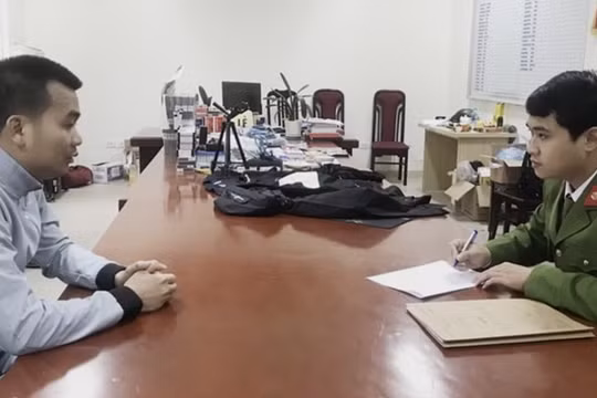 Triệt phá ổ nhóm chuyên cung cấp thiết bị gian lận cờ bạc