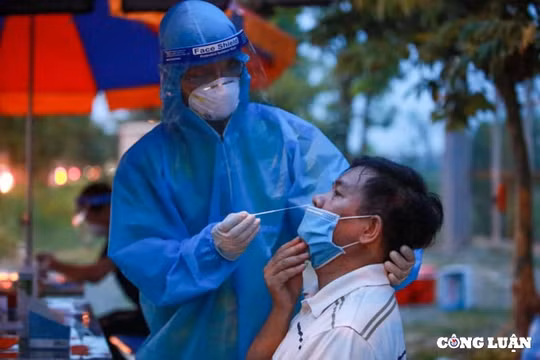 Sở Y tế Hà Nội nói gì về việc mua kit test COVID-19 của Việt Á?