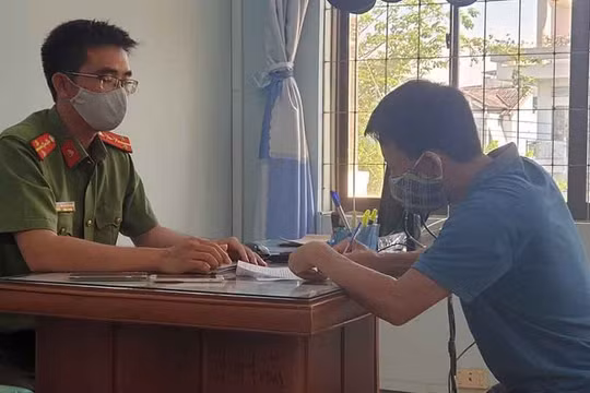 Bị phạt vì đăng tải thông tin sai sự thật về Chỉ thị 16