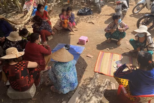 Hàng chục “quý bà” đánh bạc giữa mùa dịch COVID-19