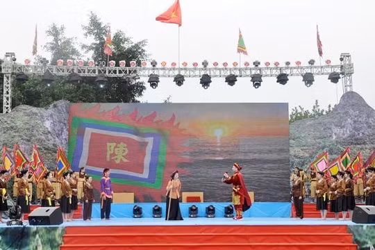 Quảng Ninh: Khai mạc Lễ hội truyền thống Bạch Đằng 2021