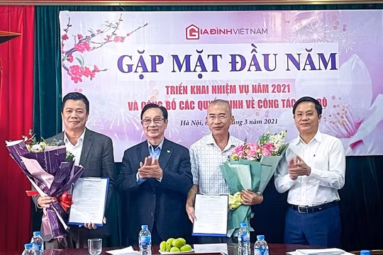 Tạp chí Gia đình Việt Nam gặp mặt đầu xuân và triển khai nhiệm vụ năm 2021