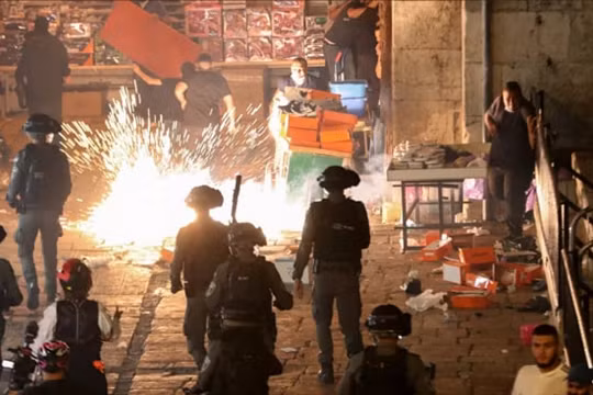 Xung đột Israel-Palestine bùng phát, người Ả Rập biểu tình ở Jerusalem