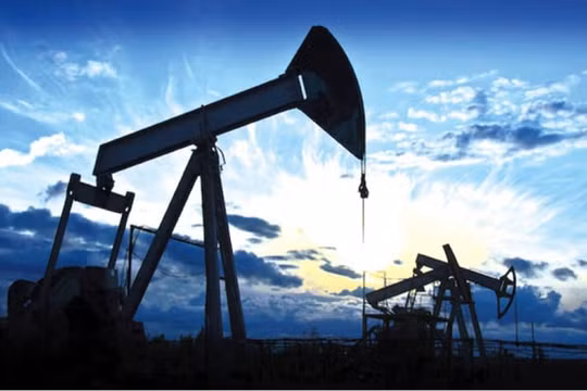 Giá dầu tiếp tục tăng hàng tuần khi trọng tâm chuyển sang cuộc họp OPEC + sắp tới