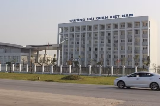 Hưng Yên: Mượn ký túc xá của 2 trường Đại học để thiết lập cơ sở cách ly tập trung