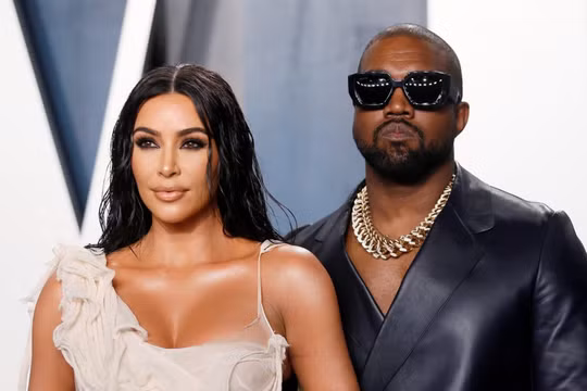 Kim Kardashian nộp đơn ly hôn, không có tranh chấp