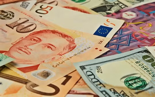 Tỷ giá ngoại tệ hôm nay 15/10: Đồng USD hạ nhiệt
