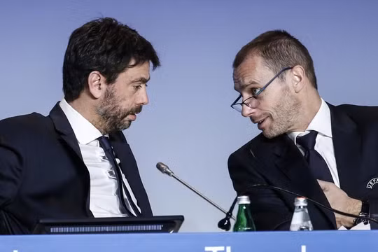 Chủ tịch UEFA khẩu chiến với Juventus vì Super League