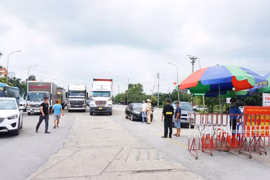 Quảng Ninh: Tạm dừng tiếp nhận người và phương tiện vào tỉnh từ hướng Hải Dương