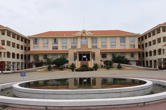 TP. HCM: Lơ là chống dịch, 2 Chủ tịch phường bị tạm đình chỉ, điều chuyển công tác
