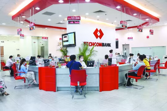 Techcombank là “Ngân hàng bán lẻ được tin dùng nhất tại Việt Nam” và Top 6 châu Á Thái Bình Dương
