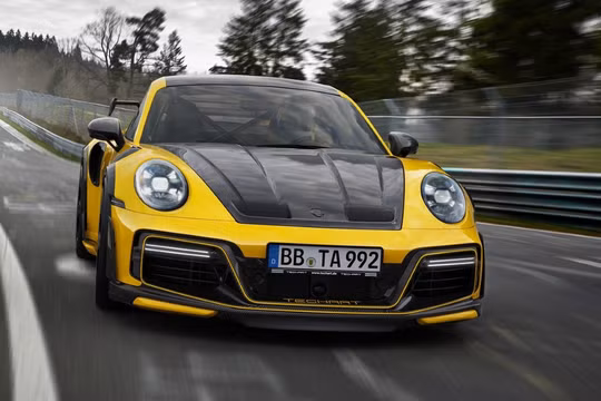 Porsche 911 Turbo S tăng sức mạnh lên đến 800 mã lực nhờ gói độ của TechArt