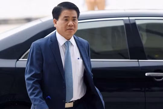 Nguyễn Đức Chung đã chỉ đạo biếu quà cho nhiều đơn vị, tổ chức