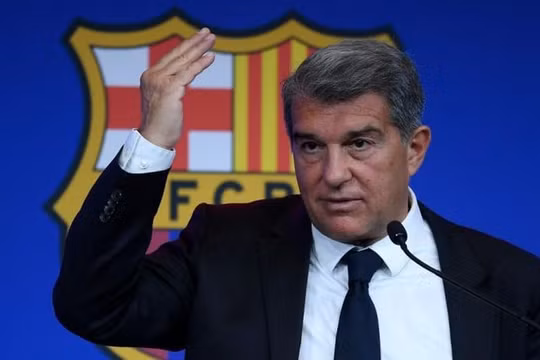Choáng với khoản nợ siêu khủng của CLB Barcelona?