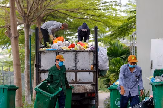 Xả rác càng nhiều trả tiền càng cao