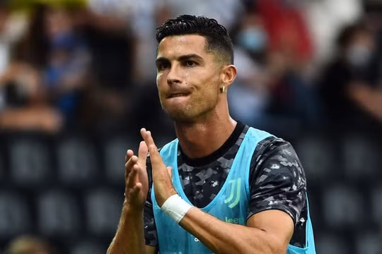 Siêu sao Ronaldo đạt thỏa thuận cá nhân với CLB Man City