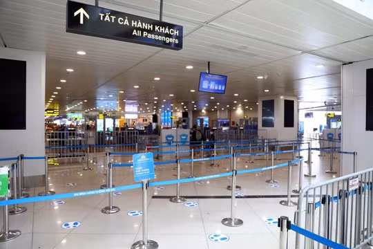 Sản lượng vận chuyển tại Cảng hàng không Nội Bài đang ở điểm đáy