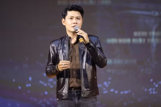 Nguyên Vũ xin lỗi Trương Thế Vinh sau thời gian dài 'cạch mặt'