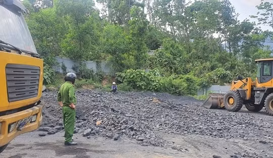 Truy quét than tặc tại thủ phủ “vàng đen” Nông Sơn