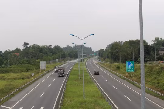 Bộ Giao thông yêu cầu VEC khẩn trương khắc phục những hư hỏng trên các tuyến cao tốc