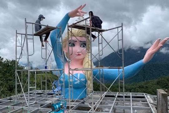 Lào Cai: Kiểm tra giấy phép công trình “Nữ hoàng Elsa”