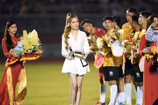 MC Thanh Thanh Huyền (Đặng Dương Thanh Thanh Huyền): “Chương trình càng khó Huyền càng mê”