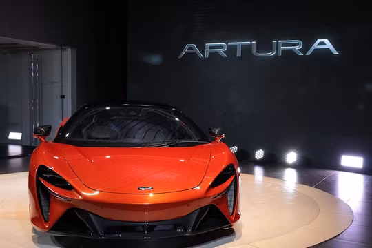 Xe thể thao 2 cửa McLaren Artura PHEV tại Thái Lan có giá hơn 535.000 USD