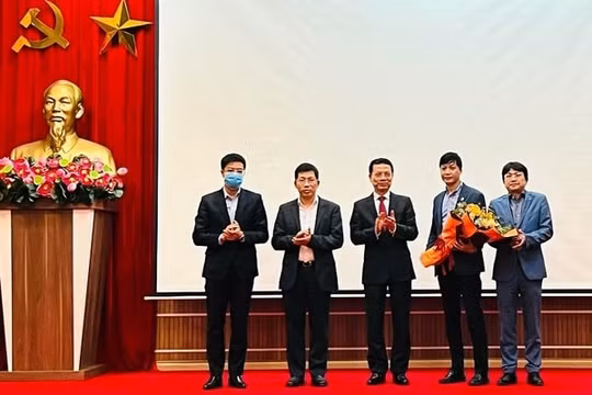 Bảo vệ bản quyền nội dung phát thanh, truyền hình, thông tin điện tử, cơ quan báo chí