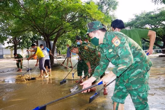 Đề xuất các giải pháp căn cơ, lâu dài, hiệu quả để chủ động thích ứng với mưa lũ