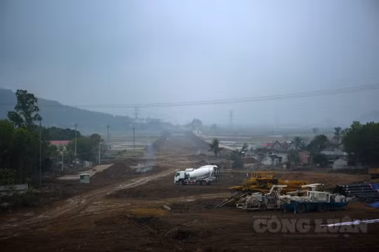 Kinh phí giải phóng mặt bằng cao tốc Mai Sơn - Quốc lộ 45 tăng hơn 100 tỷ đồng