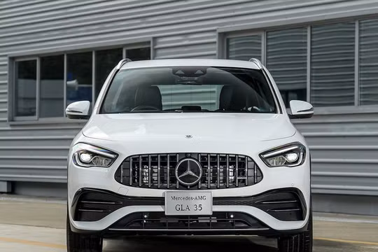 Mercedes-AMG GLA 35 4MATIC 2021 ra mắt tại Thái Lan, giá 103.895 USD