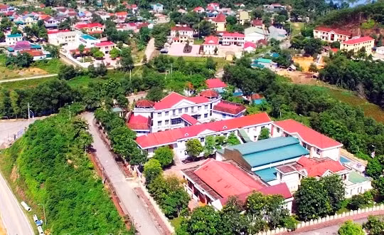 Vũ Quang (Hà Tĩnh) là huyện miền núi biên giới đầu tiên cả nước hoàn thành các tiêu chí nông thôn mới