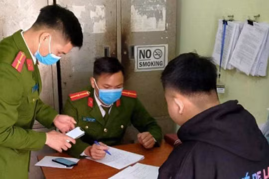 Xử phạt 25,5 triệu đồng gần 20 trường hợp đốt pháo trong dịp Tết Nguyên đán 2021