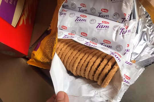 Bắt quả tang hơn 3 tấn bánh quy Thổ Nhĩ Kỳ hết hạn sử dụng