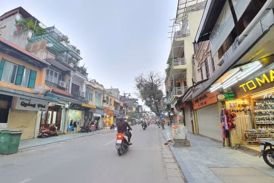 Nhà đất, “con gà đẻ trứng vàng” cũng phải đi “cắt lỗ”