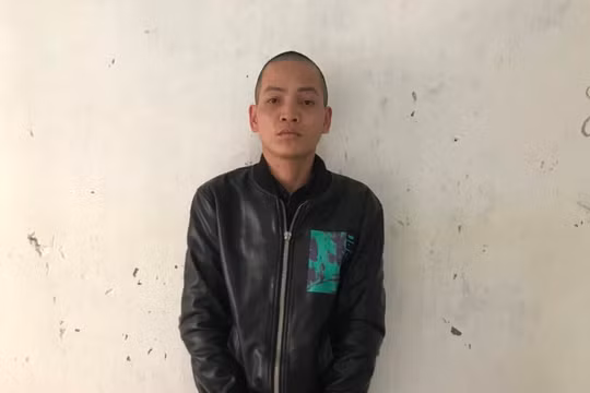 Bắt quả tang đối tượng tàng trữ trái phép chất ma túy
