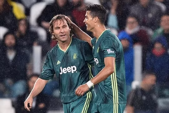 Phó Chủ tịch Juventus: “Không thể động tới Ronaldo”