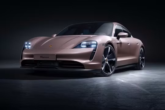 Porsche Taycan được bổ sung bản tiêu chuẩn, giá từ 79.900 USD