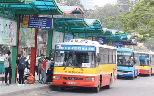 Hà Nội: Điều chỉnh lộ trình 19 tuyến buýt để phục vụ Đại hội Đảng