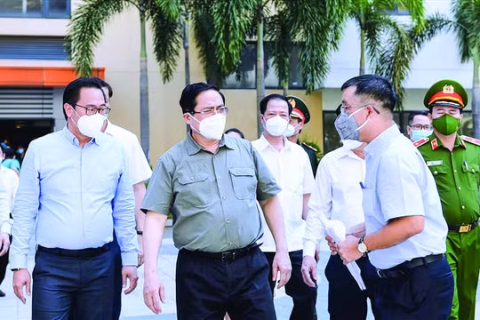 'Lửa thử vàng, gian nan thử sức' 