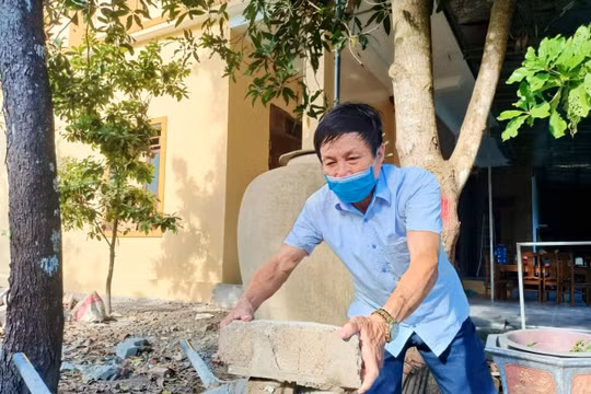 Người cựu chiến binh tích cực phong trào 'dịch rào hiến đất'