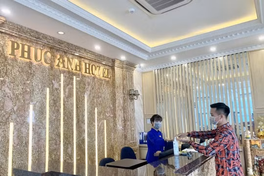 Thanh Hoá: Bắt buộc du khách phải kê khai y tế đầy đủ khi du lịch biển Sầm Sơn