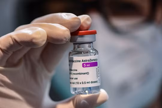 WHO ra tuyên bố khuyến nghị tiếp tục sử dụng vaccine AstraZeneca