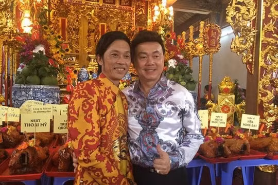 Hoài Linh tưởng nhớ 100 ngày Chí Tài qua đời